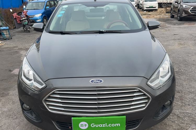 Used Ford Escort 2015 1.5L Automatic Comfort Edition Front