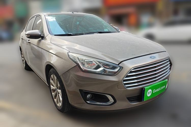 Used Ford Escort 2015 1.5L Automatic Fashion Model Front Right 45 Deg