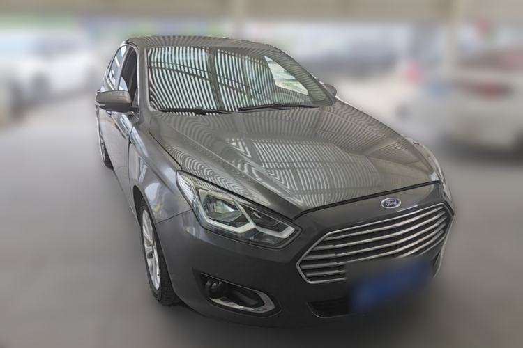 Used Ford Escort 2015 1.5L Automatic Comfort Edition Front Right 45 Deg