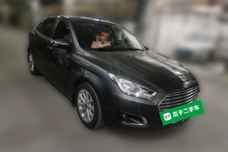 Used Ford Escort 2015 1.5L Automatic Fashion Model Front Right 45 Deg