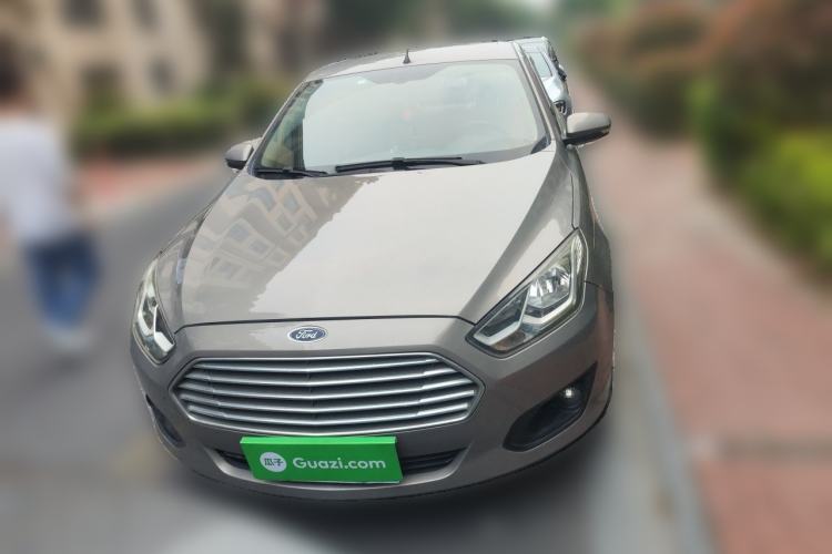 Used Ford Escort 2015 1.5L Automatic Comfort Edition Front