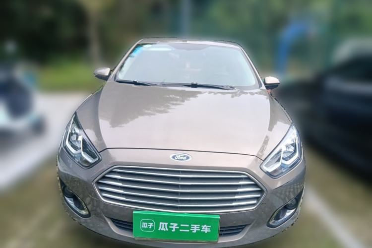Used Ford Escort 2015 1.5L Automatic Fashion Model Front