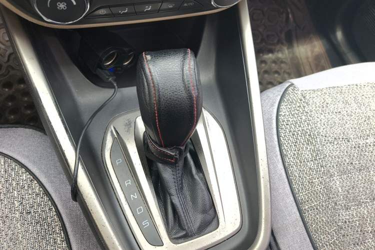 Used Ford Escort 2015 1.5L Automatic Fashion Model Gear Lever