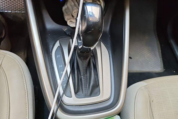 Used Ford Escort 2015 1.5L Automatic Fashion Model Gear Lever