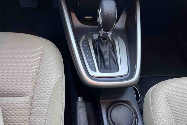 Used Ford Escort 2015 1.5L Automatic Comfort Edition Gear Lever