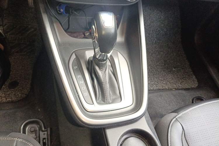 Used Ford Escort 2015 1.5L Automatic Fashion Model Gear Lever