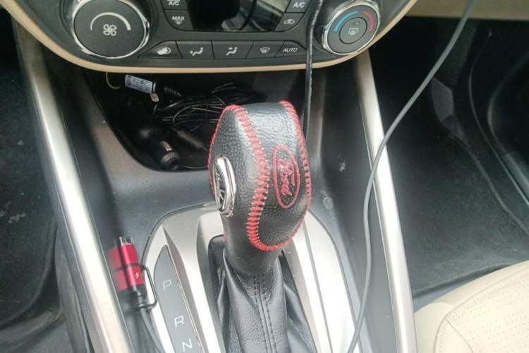 Used Ford Escort 2015 1.5L Automatic Fashion Model Gear Lever