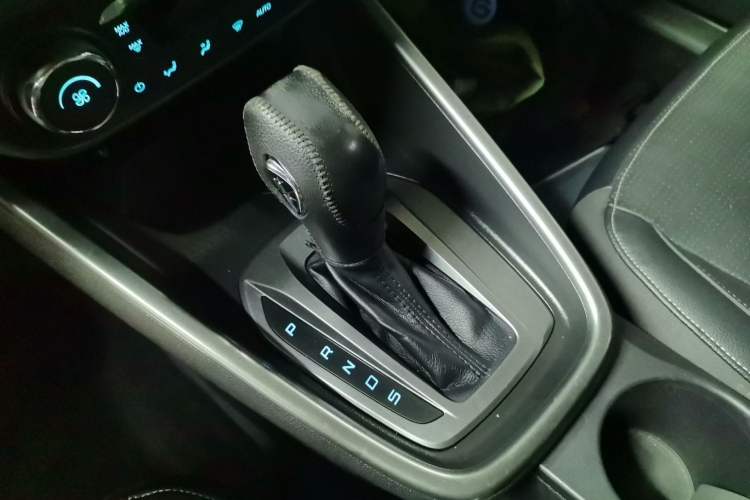 Used Ford Escort 2015 1.5L Automatic Fashion Model Gear Lever