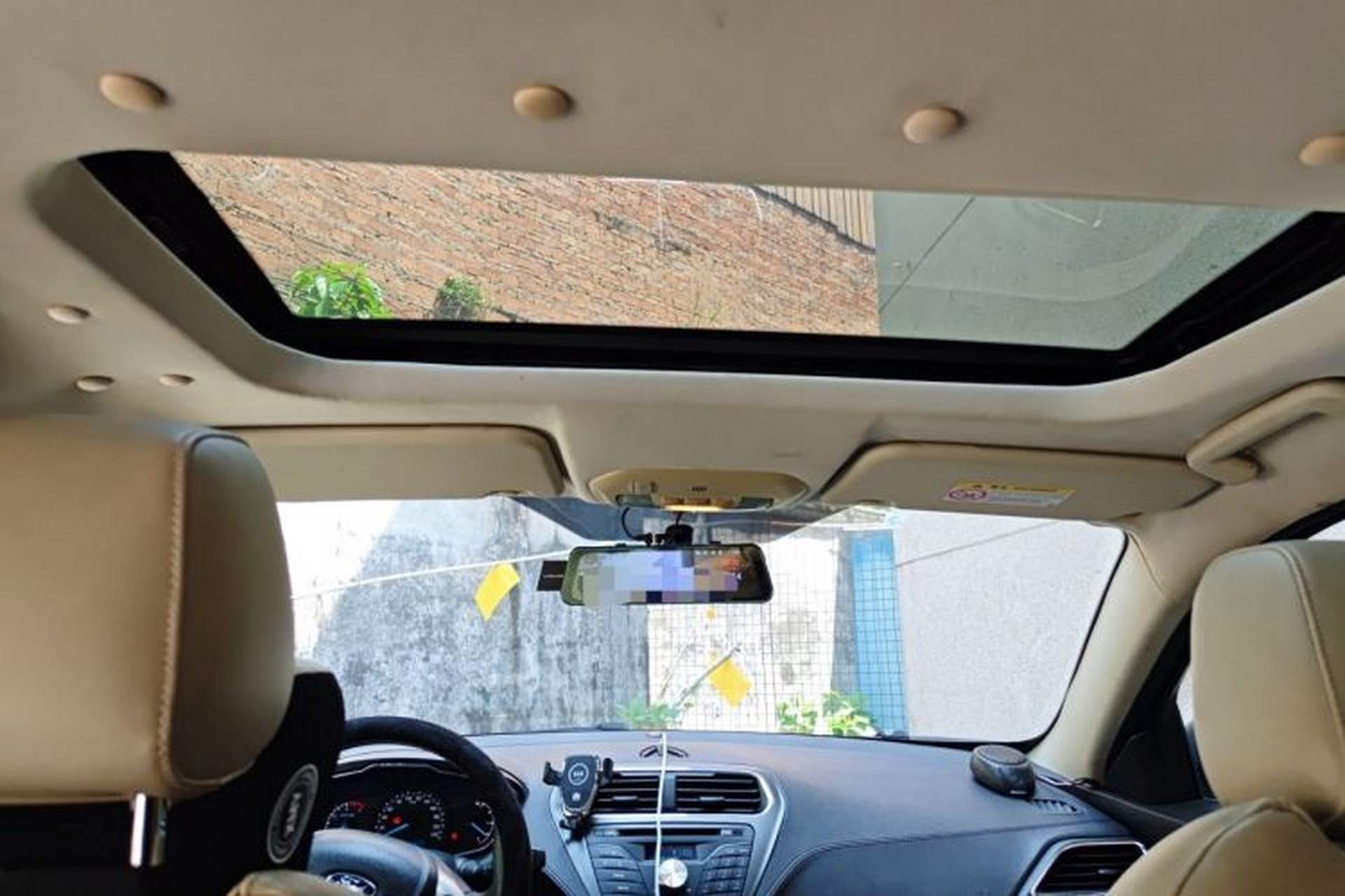 Used Ford Escort 2015 1.5L Automatic Fashion Model Headliner