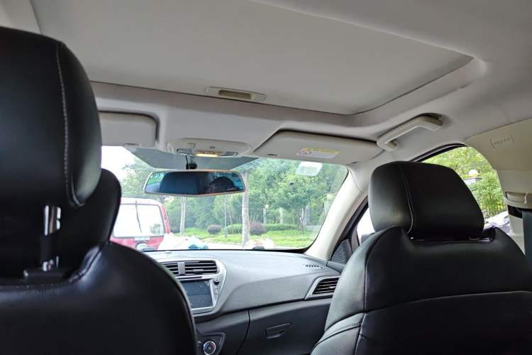 Used Ford Escort 2015 1.5L Automatic Fashion Model Headliner