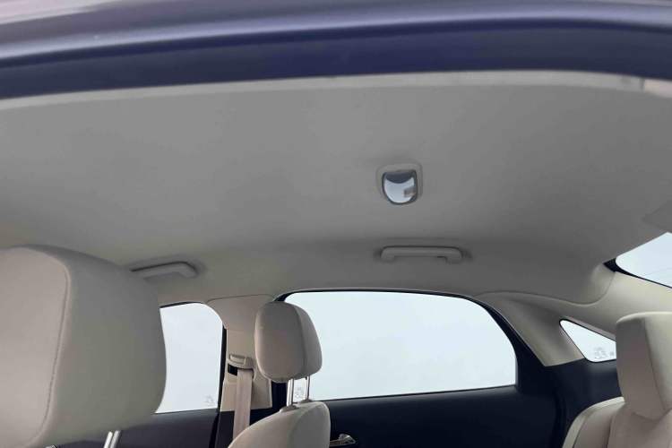 Used Ford Escort 2015 1.5L Automatic Comfort Edition Headliner