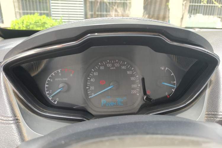 Used Ford Escort 2015 1.5L Automatic Fashion Model Instrument Cluster