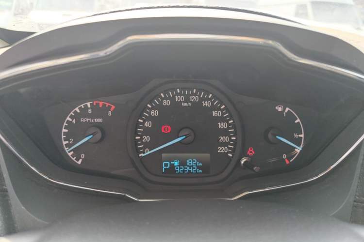 Used Ford Escort 2015 1.5L Automatic Fashion Model Instrument Cluster