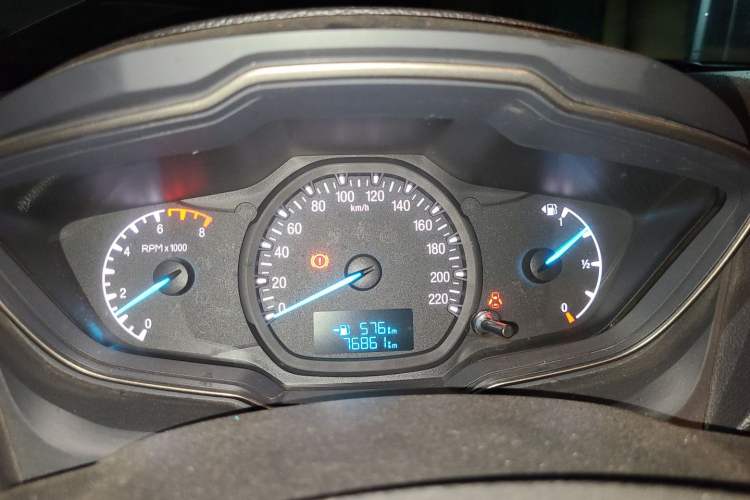 Used Ford Escort 2015 1.5L Manual Comfort Model Instrument Cluster