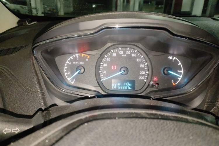 Used Ford Escort 2015 1.5L Automatic Fashion Model Instrument Cluster