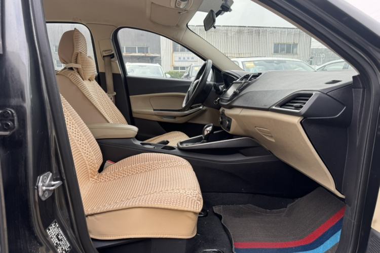 Used Ford Escort 2015 1.5L Automatic Comfort Edition Interior 1