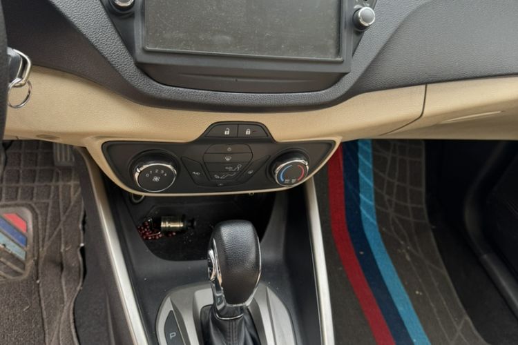 Used Ford Escort 2015 1.5L Automatic Comfort Edition Interior 2