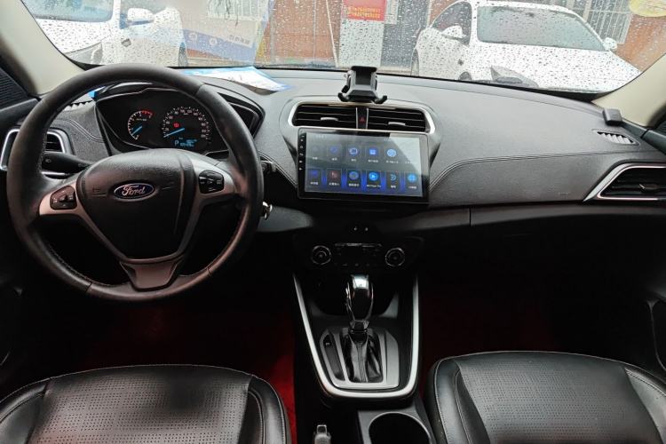 Used Ford Escort 2015 1.5L Automatic Fashion Model Interior 3