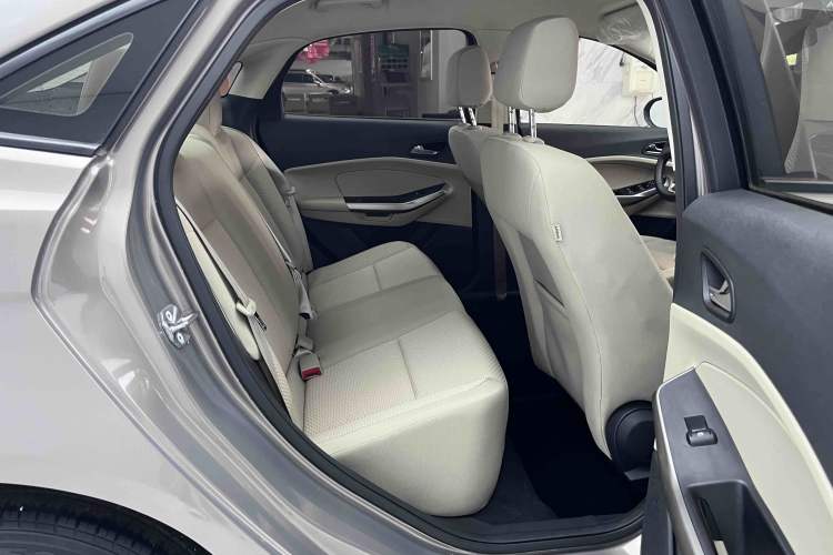 Used Ford Escort 2015 1.5L Automatic Comfort Edition Interior 4