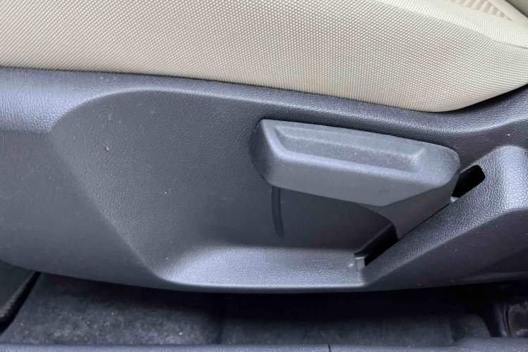Used Ford Escort 2015 1.5L Automatic Comfort Edition Interior 7