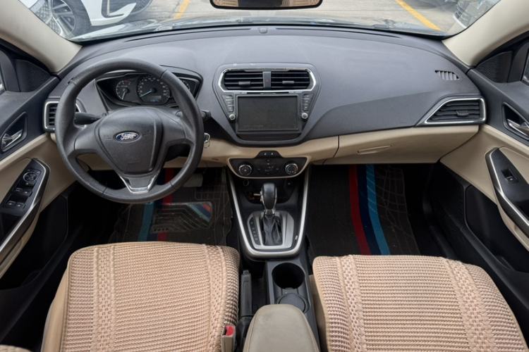 Used Ford Escort 2015 1.5L Automatic Comfort Edition Interior 7