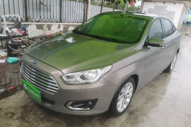 Ojetý Ford Escort 2015 1.5L Automatic Fashion Model