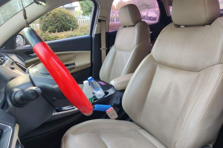 Used Ford Escort 2015 1.5L Automatic Fashion Model Left Front Seat