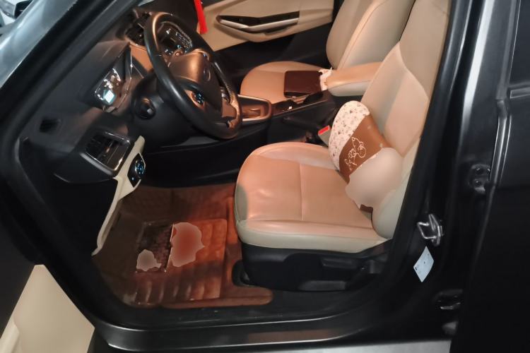 Used Ford Escort 2015 1.5L Automatic Fashion Model Left Front Seat