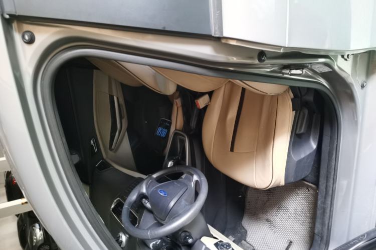 Used Ford Escort 2015 1.5L Automatic Fashion Model Left Front Seat