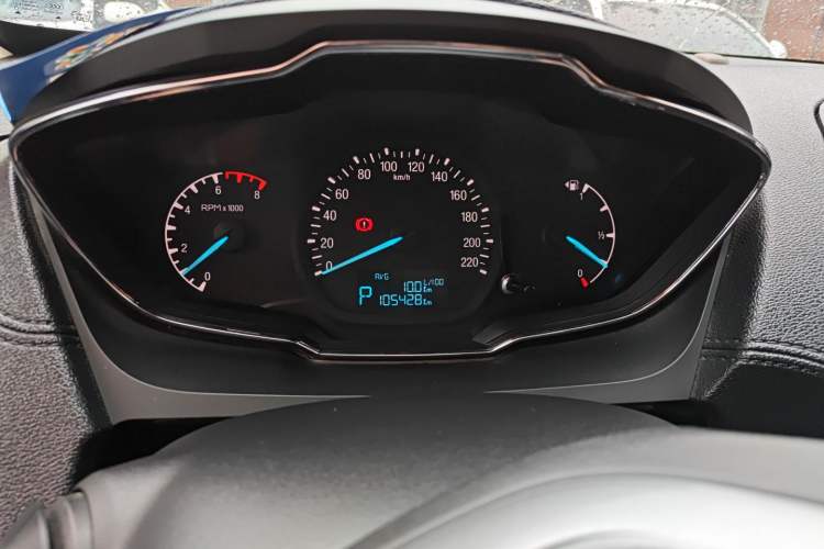 Used Ford Escort 2015 1.5L Automatic Fashion Model Odometer Close Up