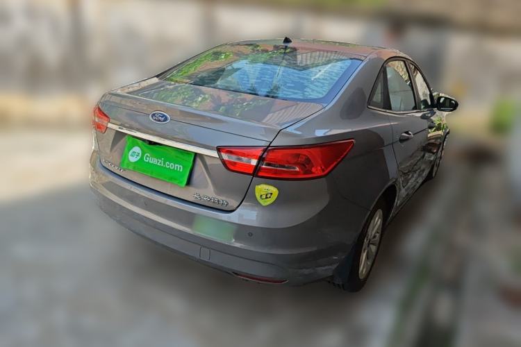Used Ford Escort 2015 1.5L Automatic Fashion Model Rear Right 45 Deg