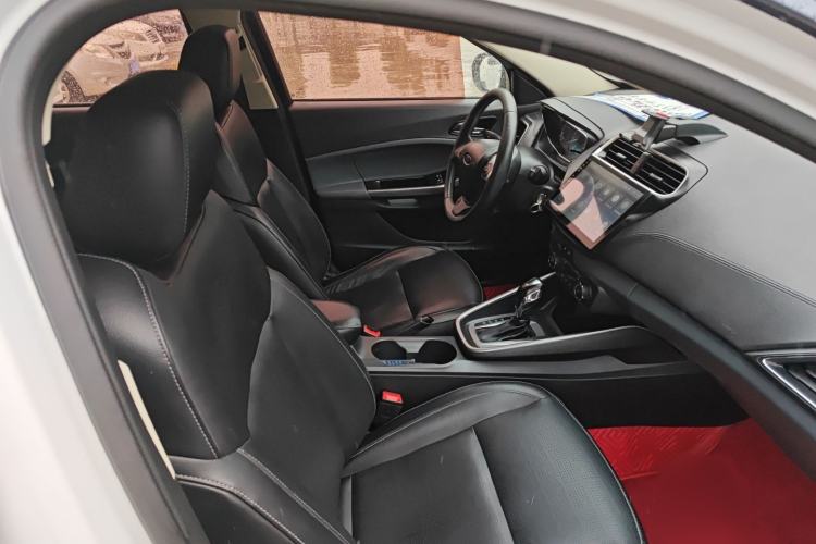 Used Ford Escort 2015 1.5L Automatic Fashion Model Right Front Seat