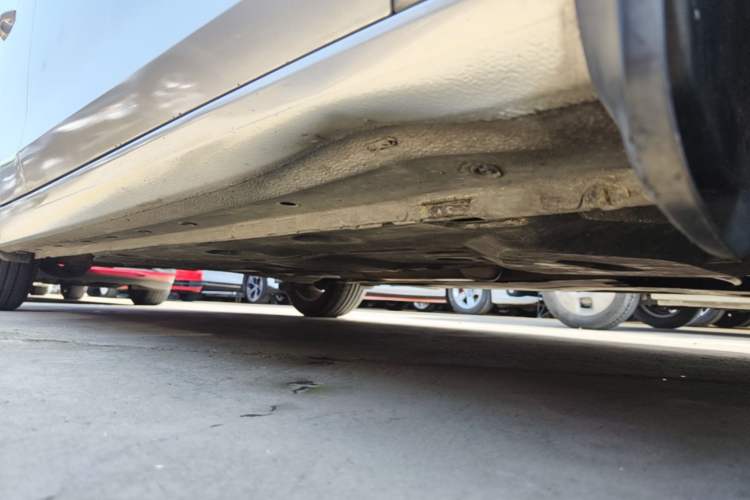 Used Ford Escort 2015 1.5L Automatic Fashion Model Right Side Sill