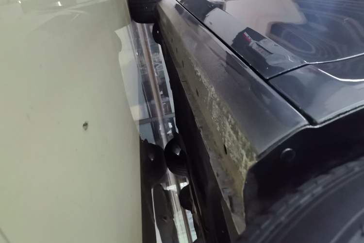 Used Ford Escort 2015 1.5L Automatic Fashion Model Right Side Sill