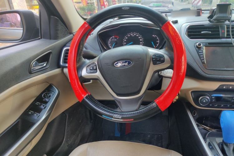 Used Ford Escort 2015 1.5L Automatic Fashion Model Steering Wheel