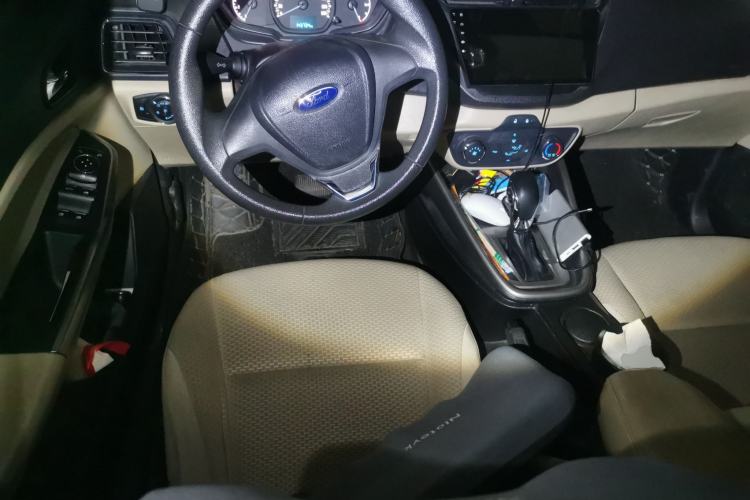 Used Ford Escort 2015 1.5L Automatic Comfort Edition Steering Wheel