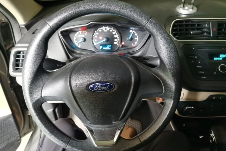 Used Ford Escort 2015 1.5L Automatic Fashion Model Steering Wheel
