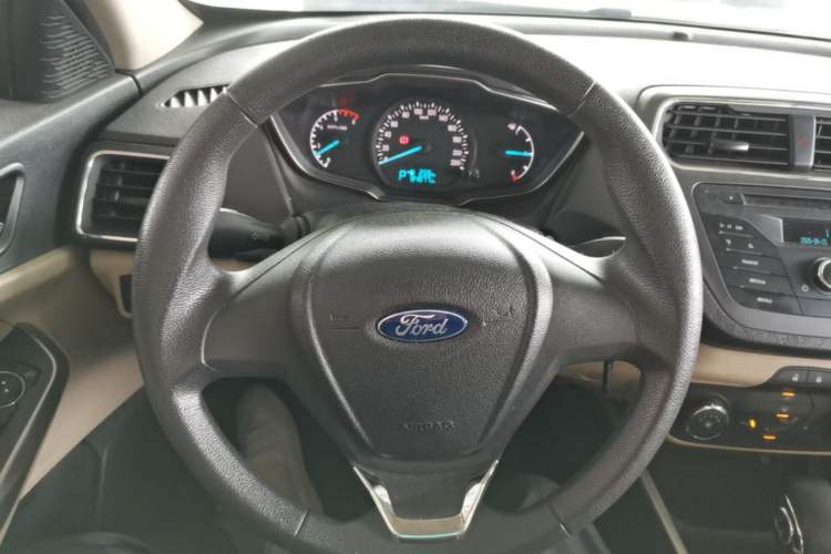 Used Ford Escort 2015 1.5L Automatic Comfort Edition Steering Wheel