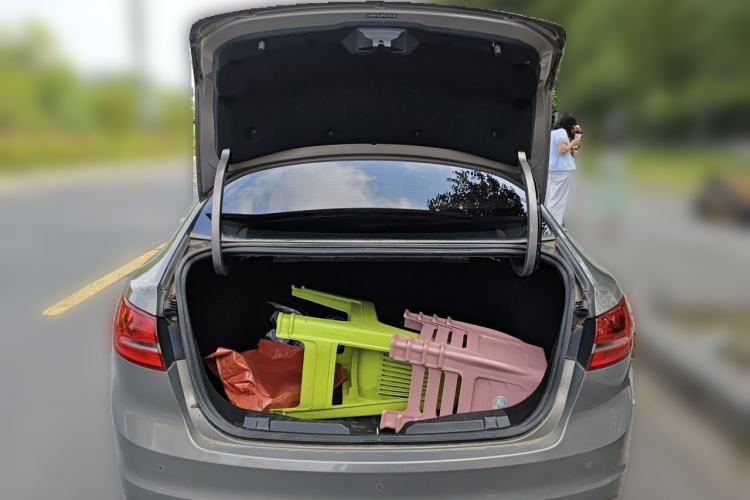 Used Ford Escort 2015 1.5L Automatic Fashion Model Trunk
