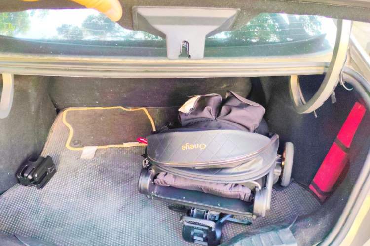 Used Ford Escort 2015 1.5L Automatic Fashion Model Trunk