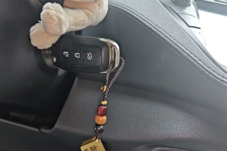 Used Ford Escort 2015 1.5L Automatic Fashion Model Vehicle Key