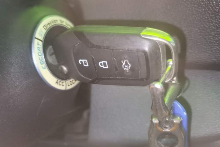Used Ford Escort 2015 1.5L Automatic Fashion Model Vehicle Key