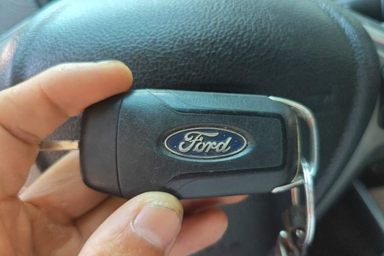 Used Ford Escort 2015 1.5L Automatic Fashion Model Vehicle Key
