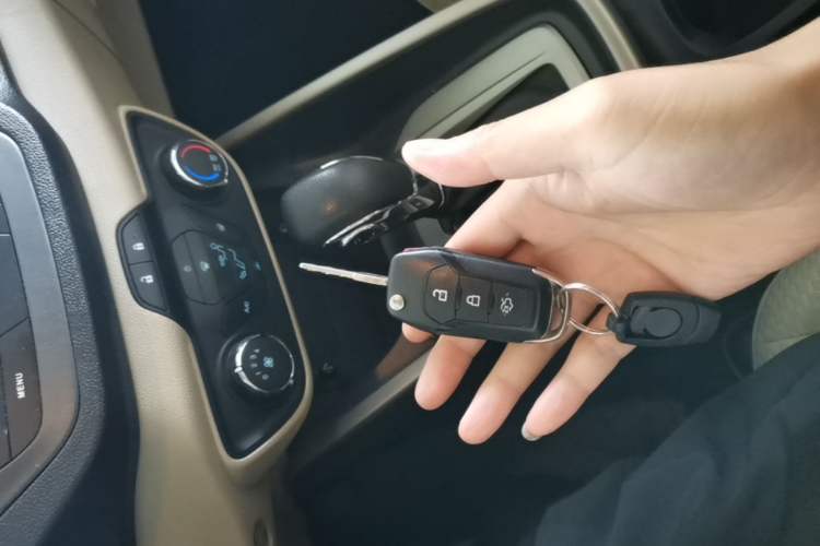 Used Ford Escort 2015 1.5L Automatic Comfort Edition Vehicle Key