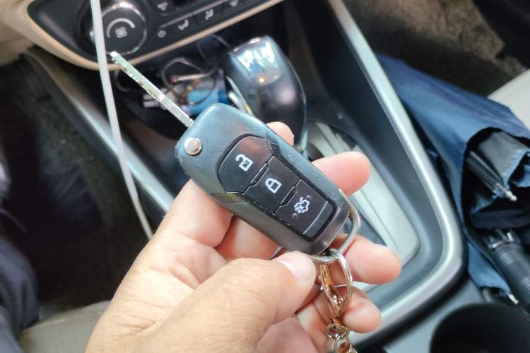 Used Ford Escort 2015 1.5L Automatic Fashion Model Vehicle Key
