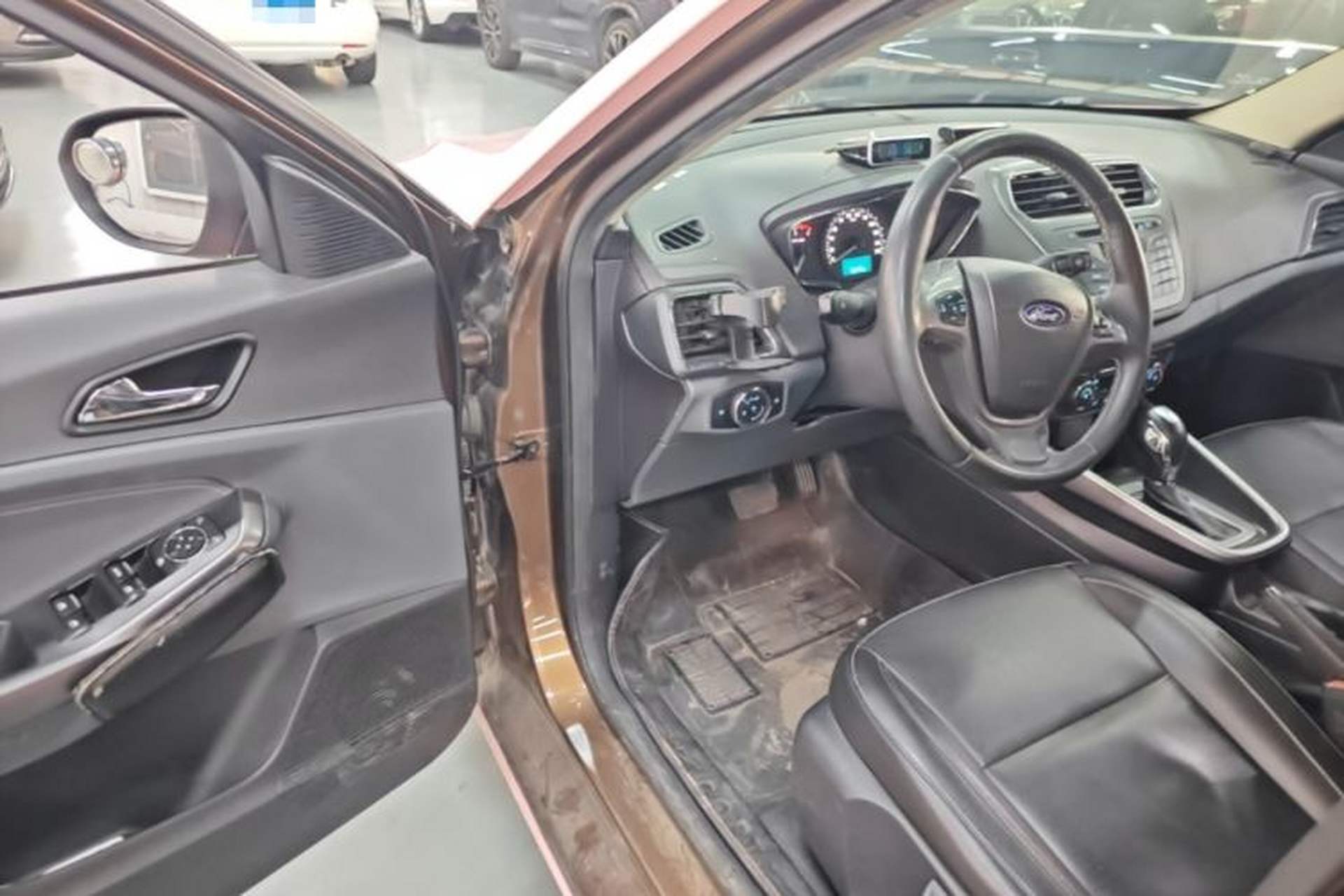 Used Ford Escort 2015 1.5L Automatic Fashion Model Driver Seat