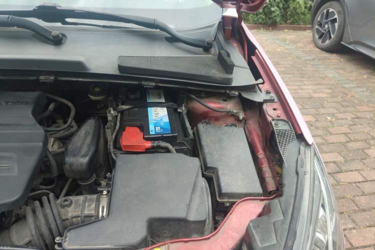 Used Ford Escort 2015 1.5L Automatic Fashion Model Engine Bay Left