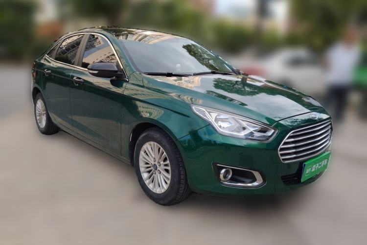 Used Ford Escort 2015 1.5L Automatic Comfort Edition Front Right 45 Deg