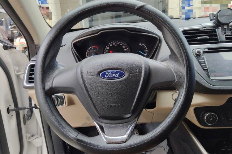 Used Ford Escort 2015 1.5L Automatic Comfort Edition Steering Wheel