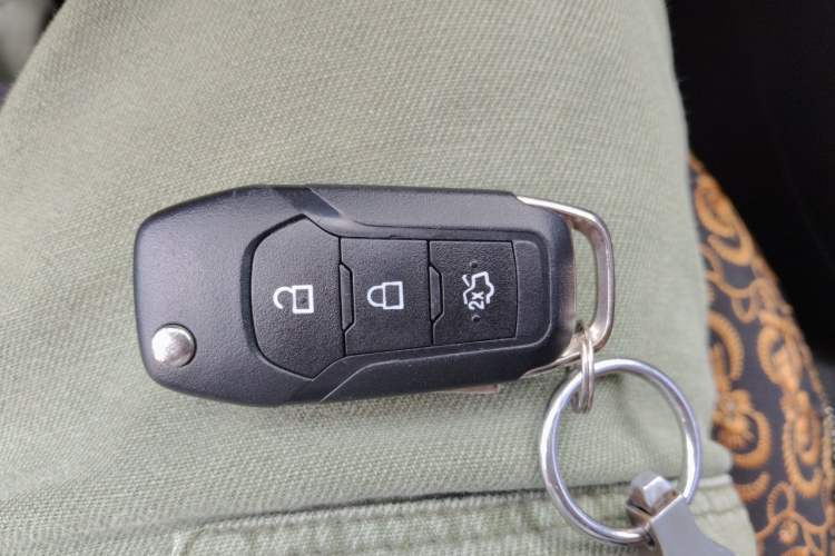 Used Ford Escort 2015 1.5L Automatic Comfort Edition Vehicle Key